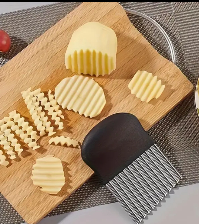 Crinkle Cutter Detail