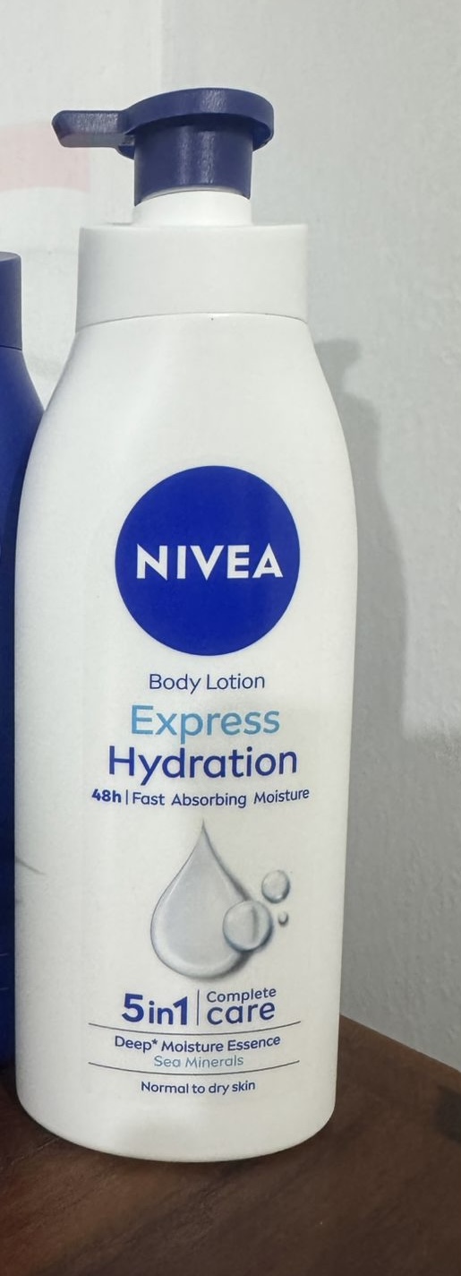 Nivea body lotion Express hydration